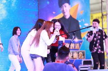 明星大联盟陪大家过五一,为大信 新都汇庆15岁生日